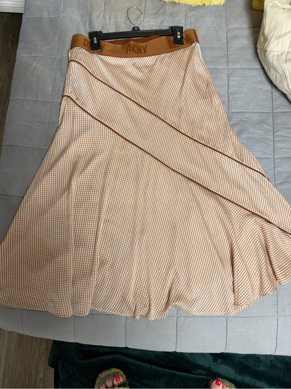DKNY Cream Knit A-Line Skirt with Tan Waistband